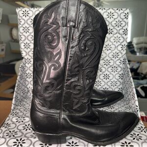 Justin men’s Black Leather Cowboy Boots size 12 D